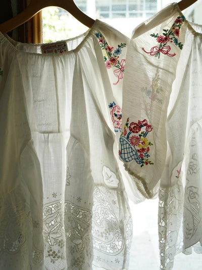 Unlogical Poem Antique Cotton Poetry-Embroidered Crochet Blouse