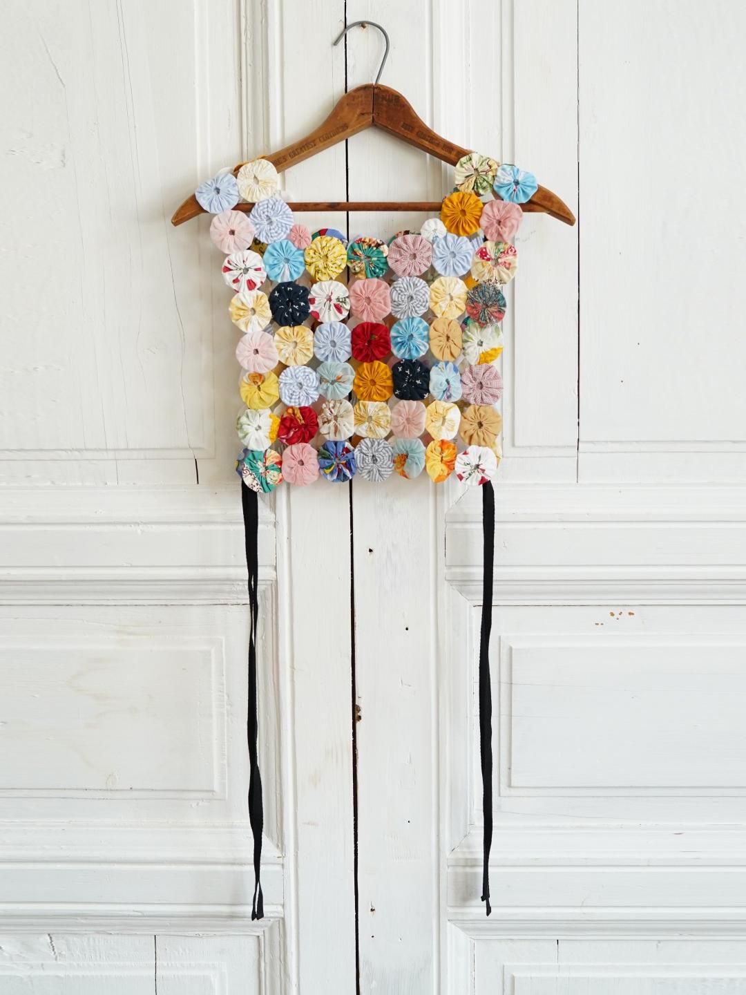 Unlogical Poem Heavy-Duty Colorful Yo-Yo Flower Tie-Back Vest