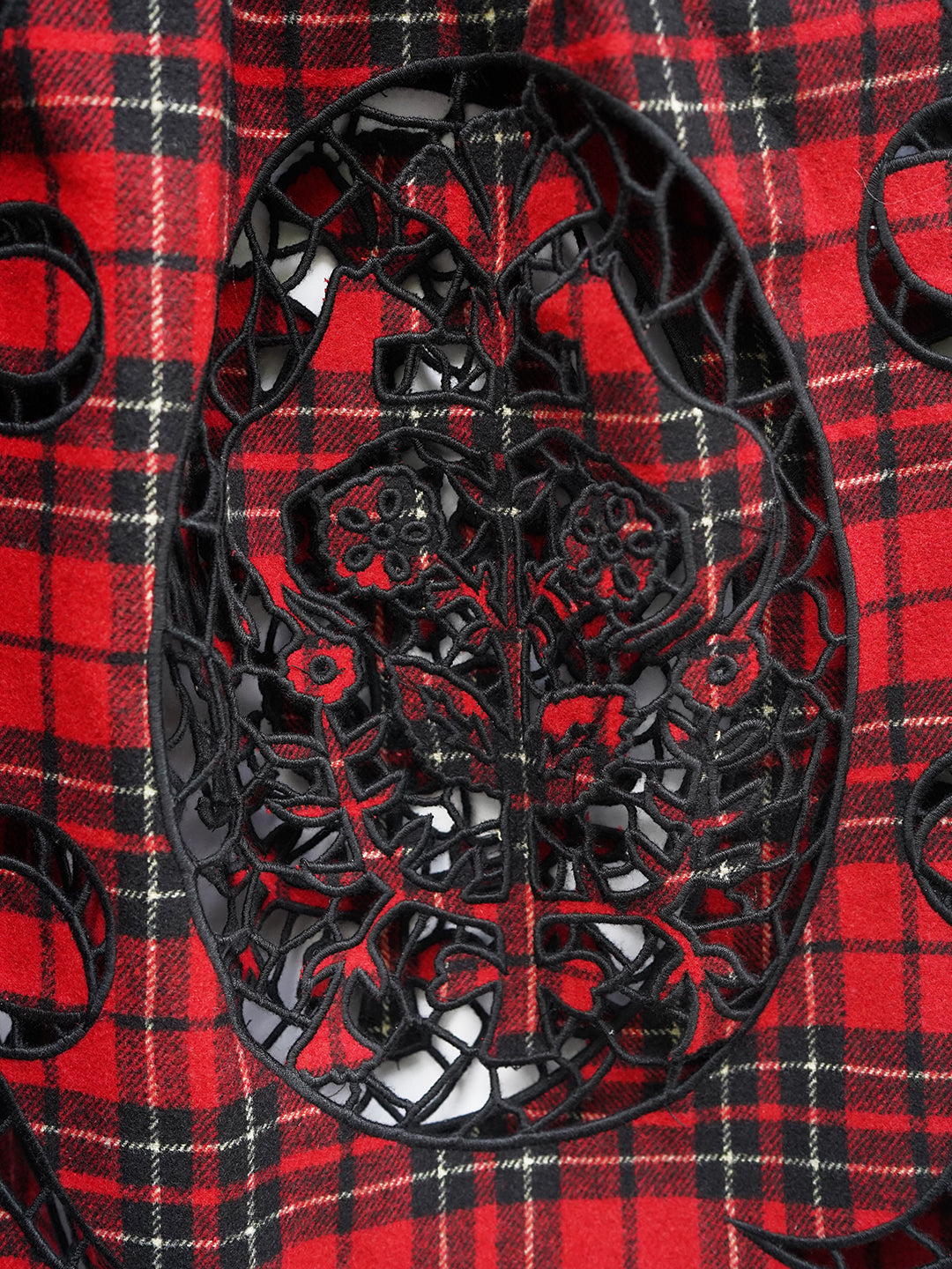 Unlogical Poem Victorian-style Paper-cut Pattern Hollow Embroidery Tartan Woolen Dress