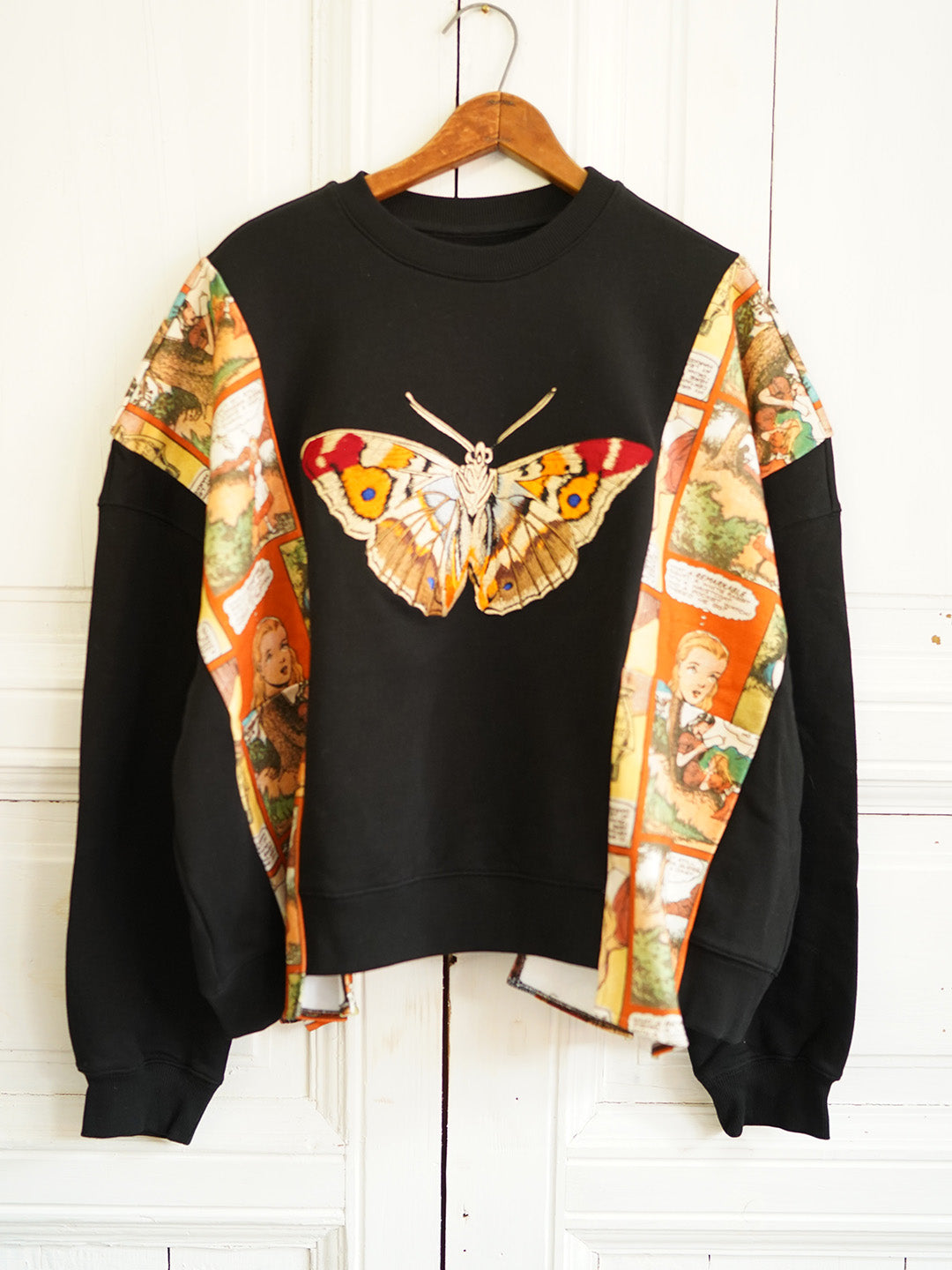 Unlogical Poem Butterfly Embroidery Patchwork Black Sweater