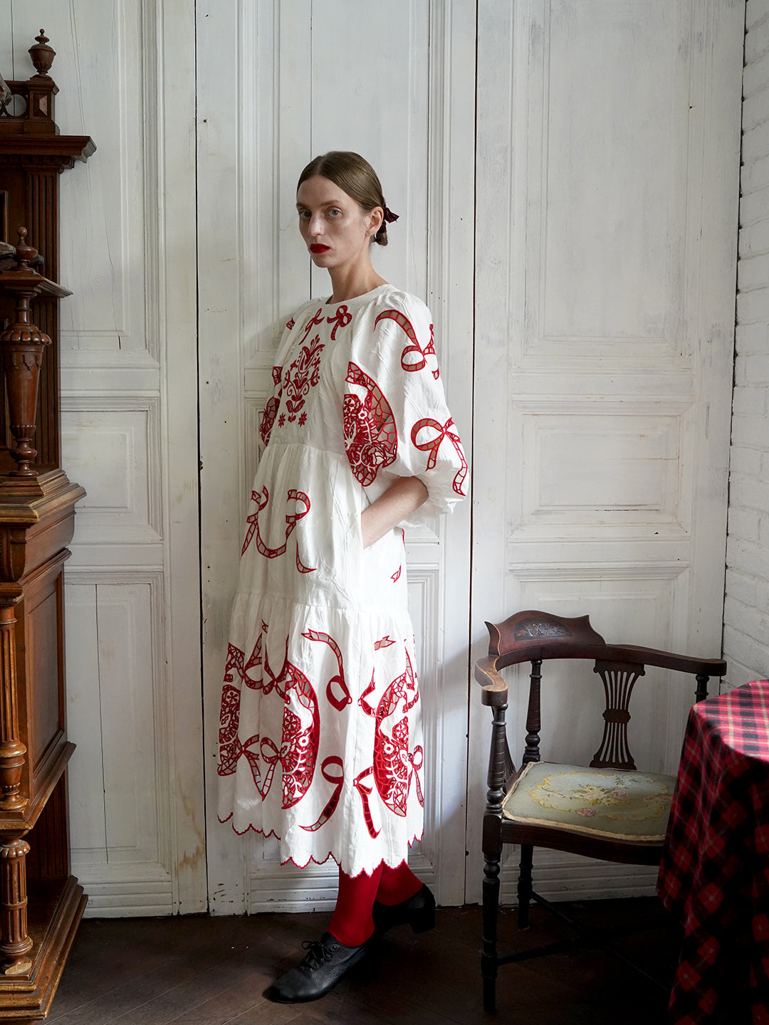 Unlogical Poem Victorian-style Paper-cut Pattern Hollow Embroidery Cotton Dress