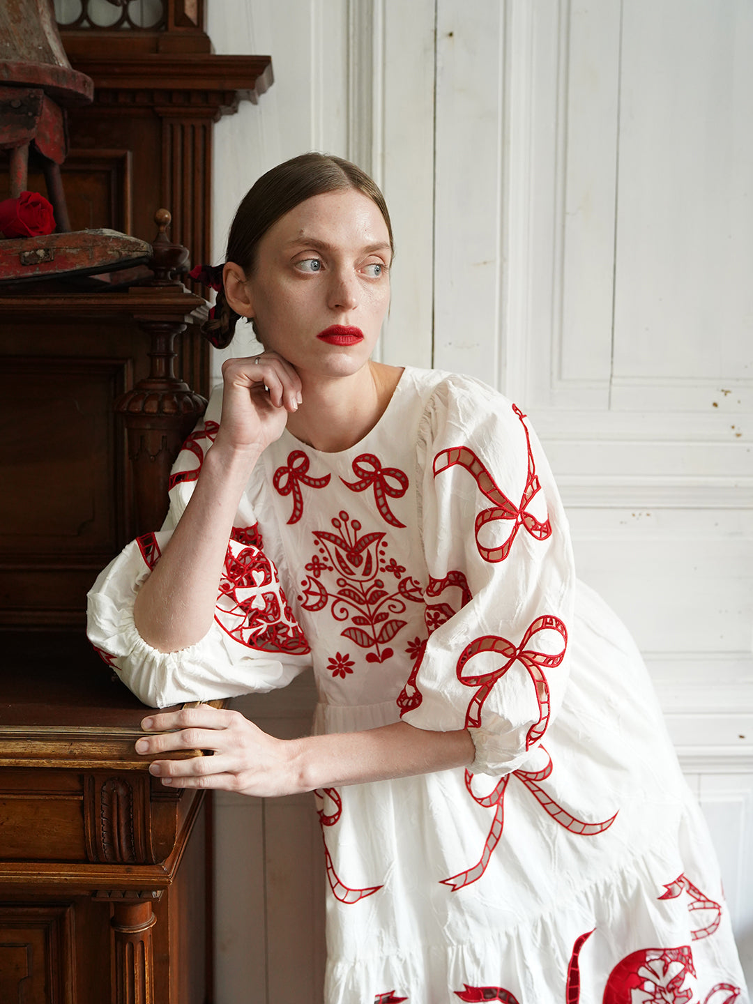 Unlogical Poem Victorian-style Paper-cut Pattern Hollow Embroidery Cotton Dress