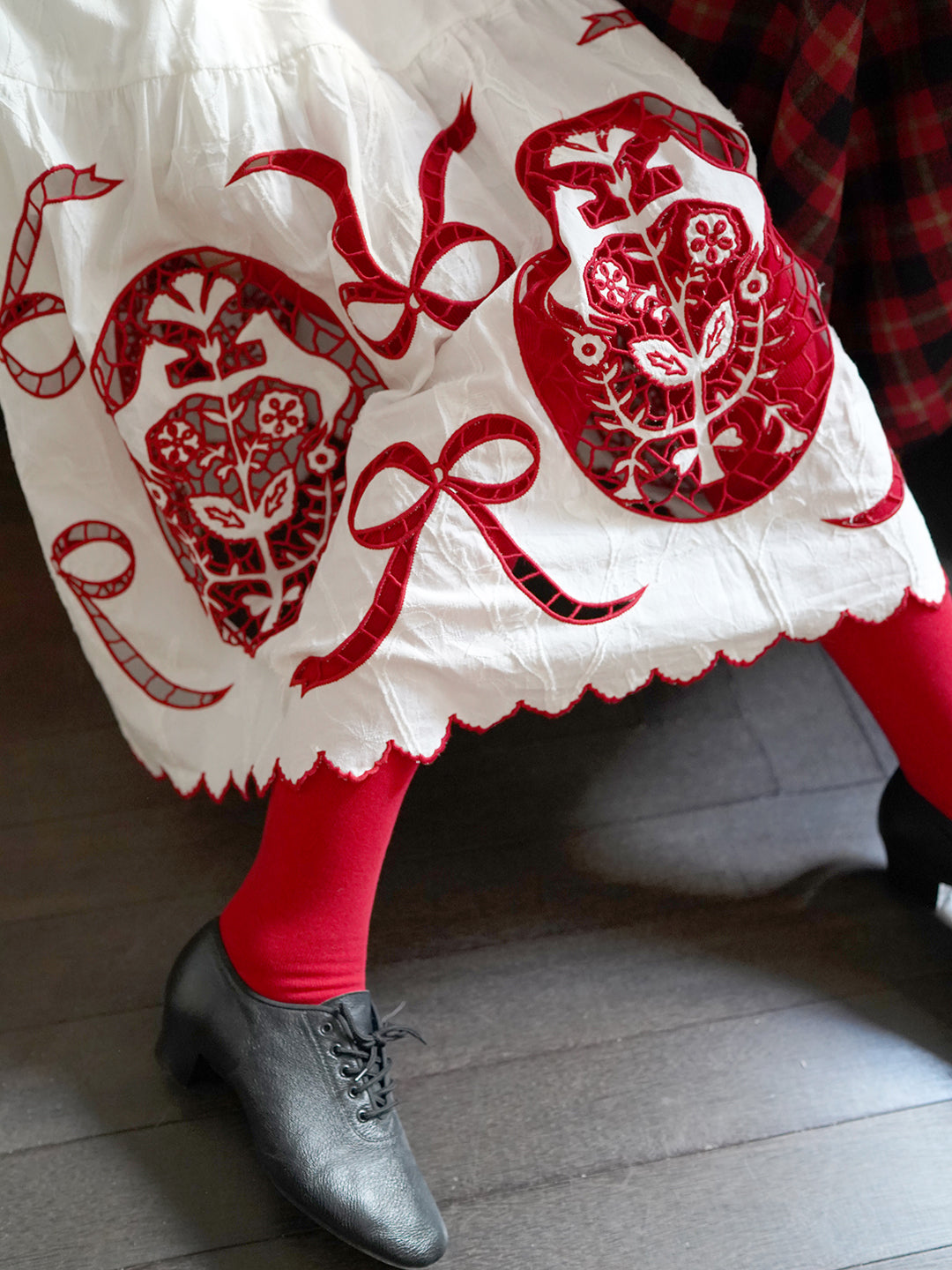 Unlogical Poem Victorian-style Paper-cut Pattern Hollow Embroidery Cotton Dress