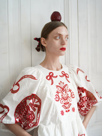 Unlogical Poem Victorian-style Paper-cut Pattern Hollow Embroidery Cotton Dress