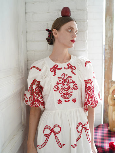 Unlogical Poem Victorian-style Paper-cut Pattern Hollow Embroidery Cotton Dress