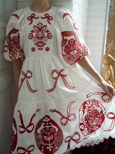 Unlogical Poem Victorian-style Paper-cut Pattern Hollow Embroidery Cotton Dress