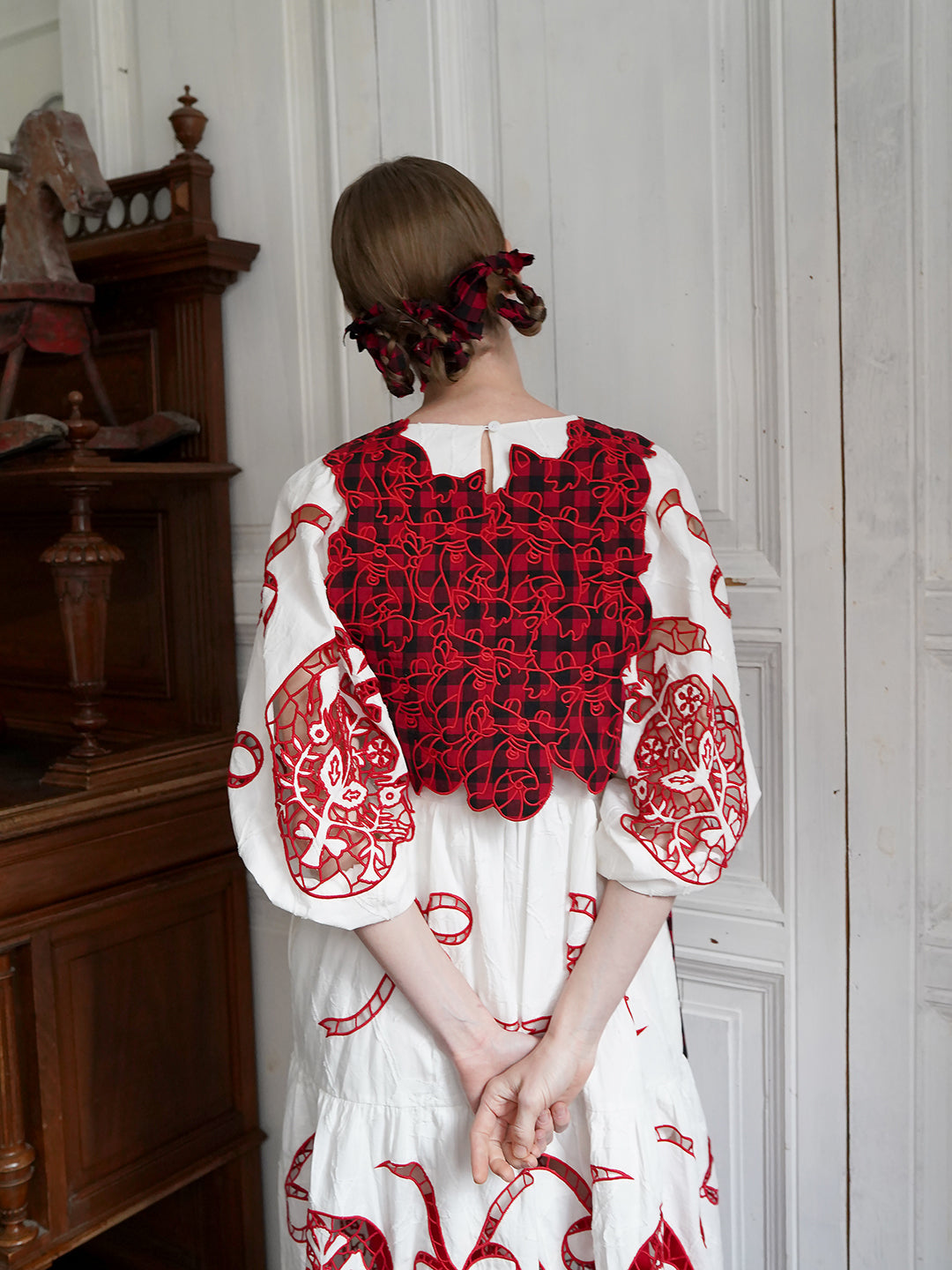 Unlogical Poem Cat Embroidery Reversible Gingham Smock