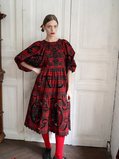 Unlogical Poem Victorian-style Paper-cut Pattern Hollow Embroidery Tartan Woolen Dress