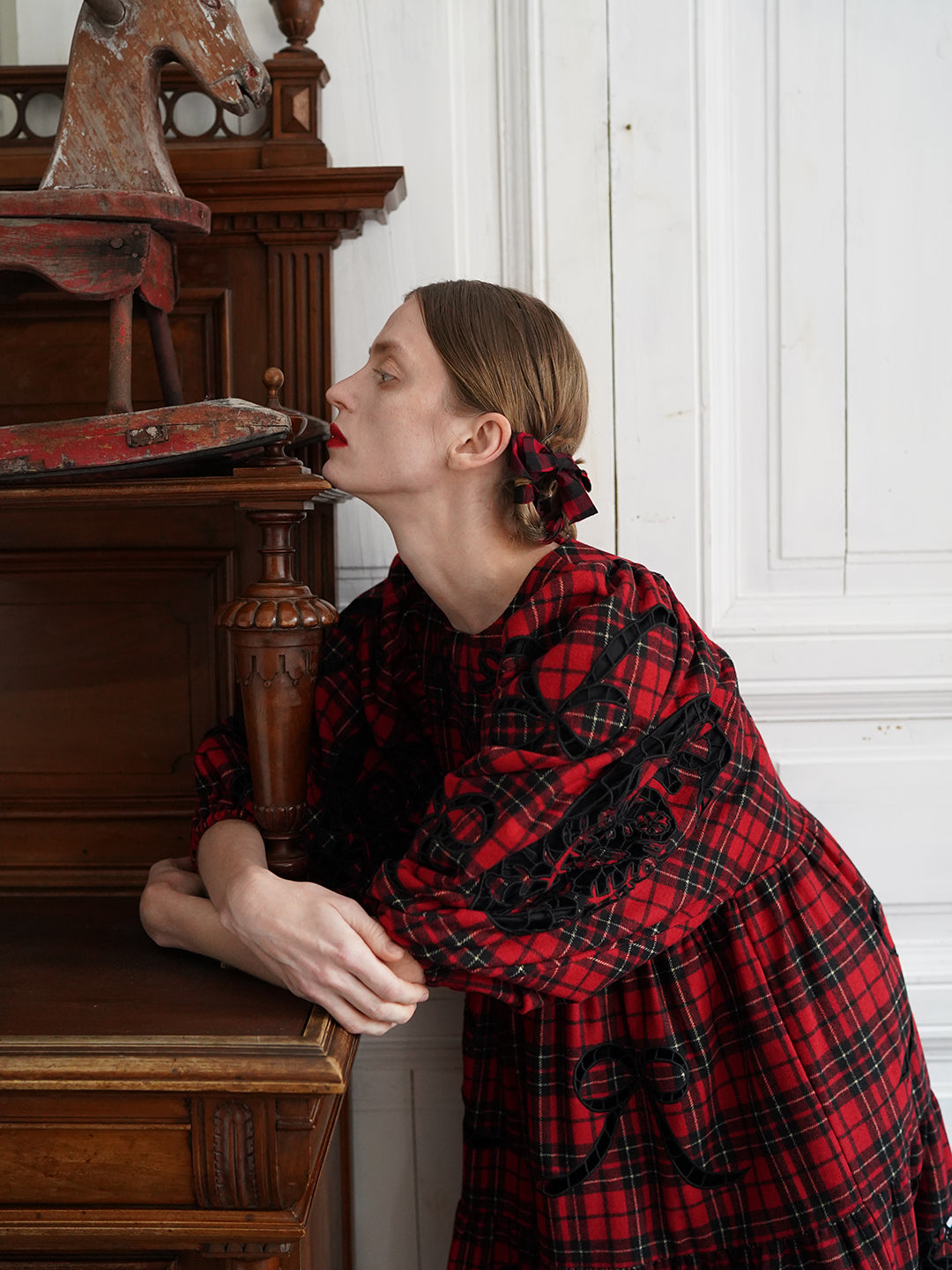 Unlogical Poem Victorian-style Paper-cut Pattern Hollow Embroidery Tartan Woolen Dress