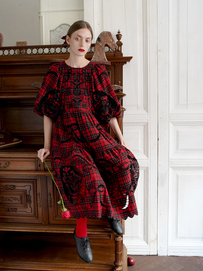 Unlogical Poem Victorian-style Paper-cut Pattern Hollow Embroidery Tartan Woolen Dress