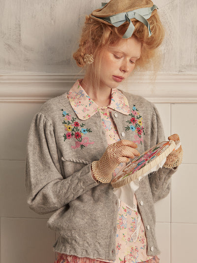 Unlogical Poem Knitted Slim Cardigan With Flower Embroidery
