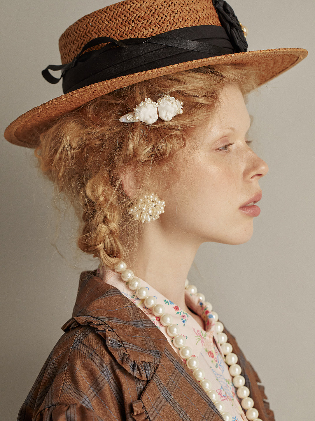 Unlogical Poem x Trout San Baroque White Doll Hair Clip