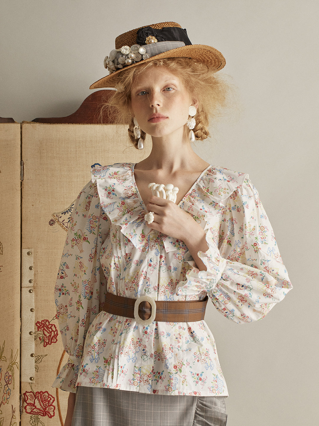 Unlogical Poem Vintage V-Neck Ruffled Cat Floral Shirt