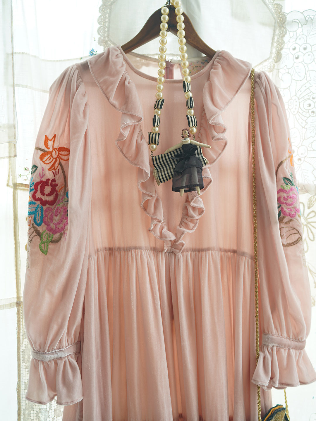 Unlogical Poem Puff Sleeve Embroidered Dress with Camisole