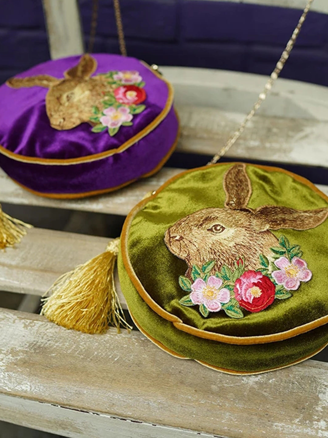 Unlogical Poem Rabbit Embroidered Velvet Round Green Bag