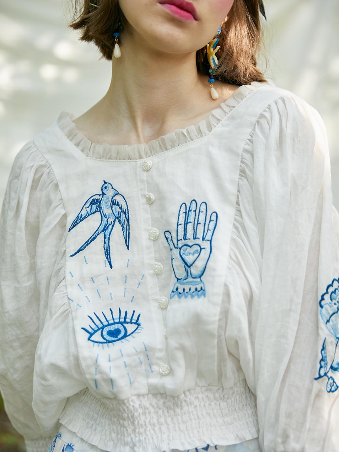 Unlogical Poem Embroidered Silk Linen Batwing Sleeve Top-Red