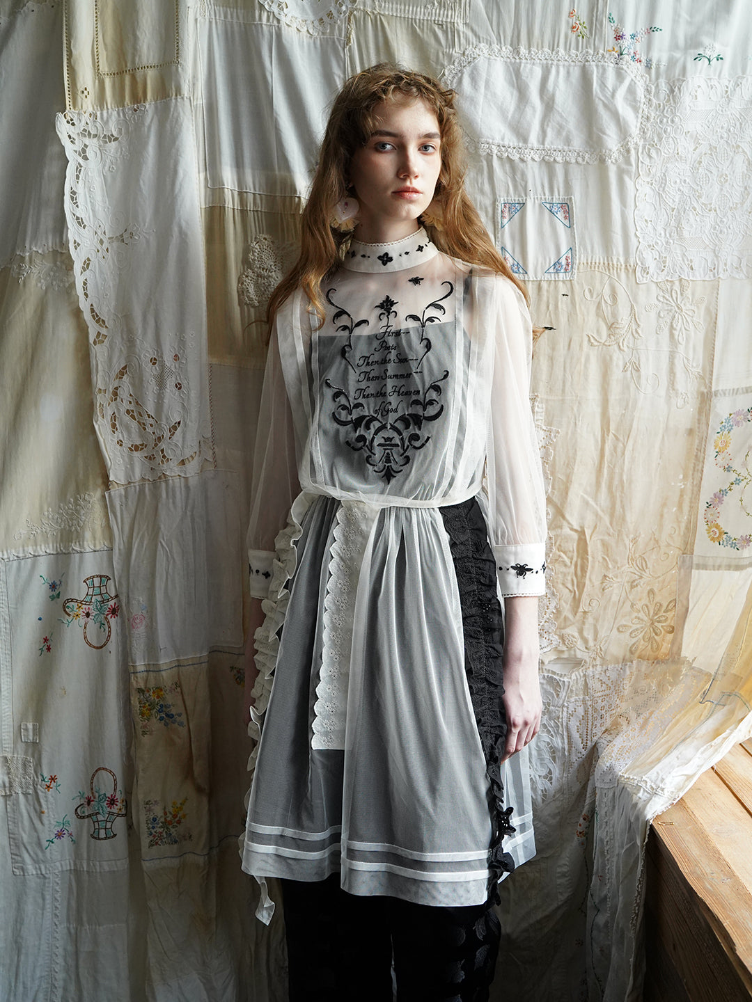 Unlogical Poem Embroidered Lace Patchwork Dress