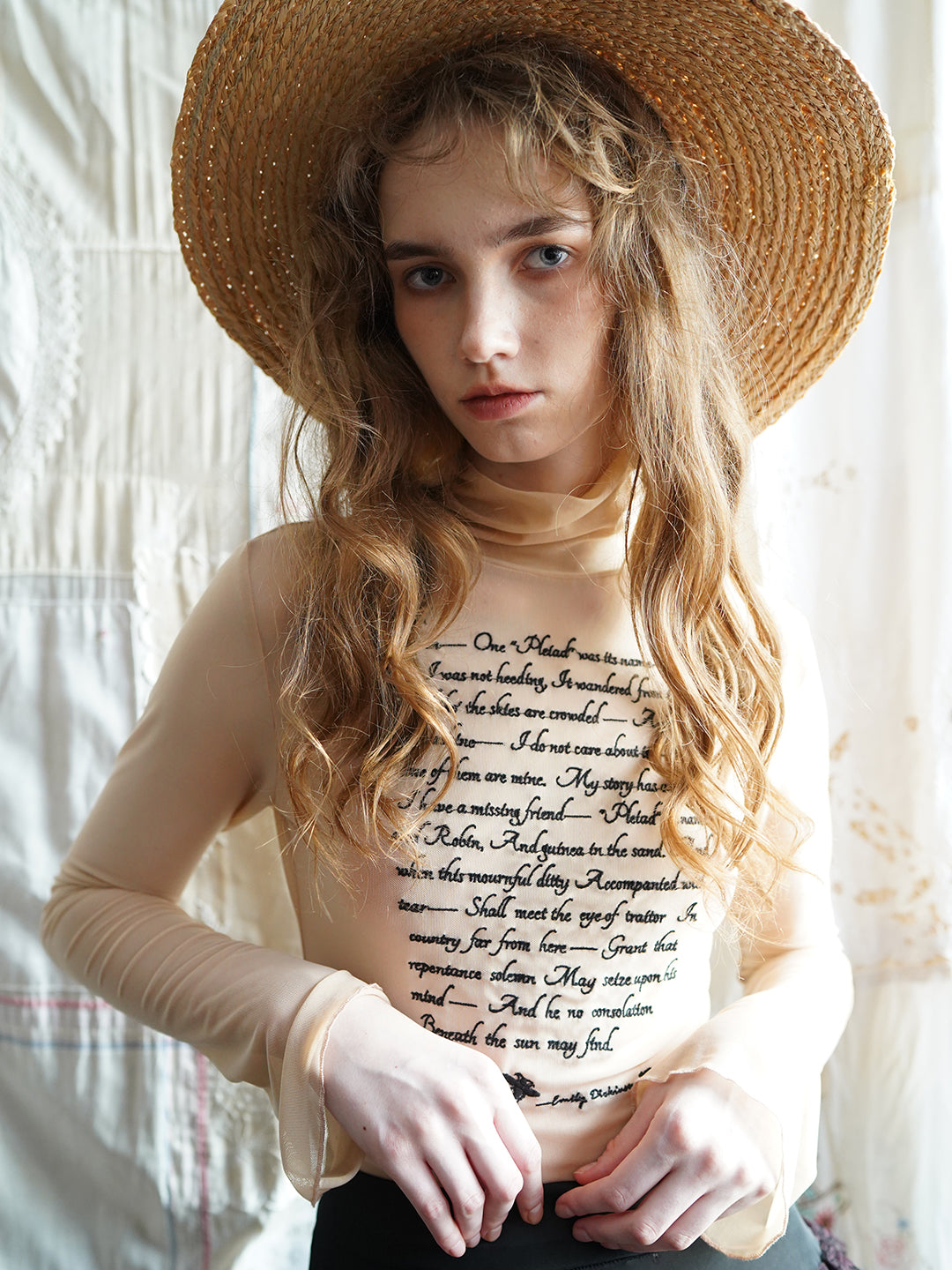 Unlogical Poem Poetry-embroidered Mesh Bottoming Shirt