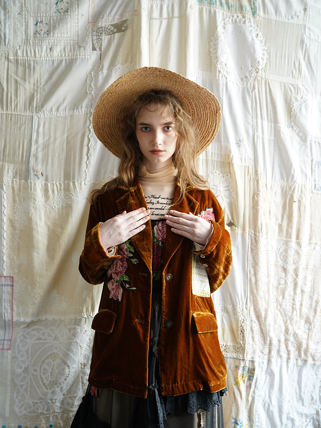 Unlogical Poem Rose Patchwork Velvet Blazer