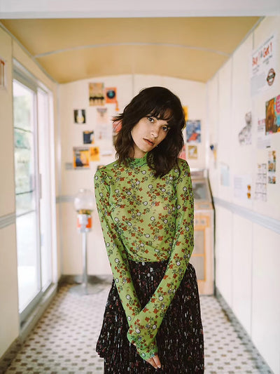 Unlogical Poem Alice Printed Turtleneck Knit Bottoming Shirt