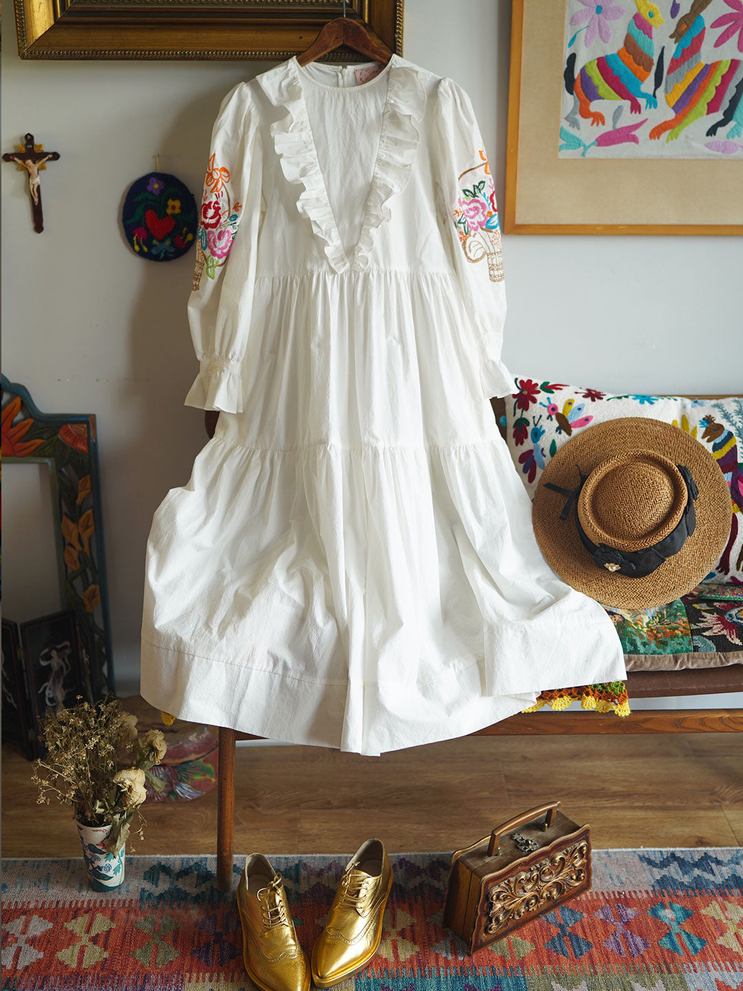 puff sleeve embroidered dress Taurus Floral Embroidery Puff Sleeve Dress White